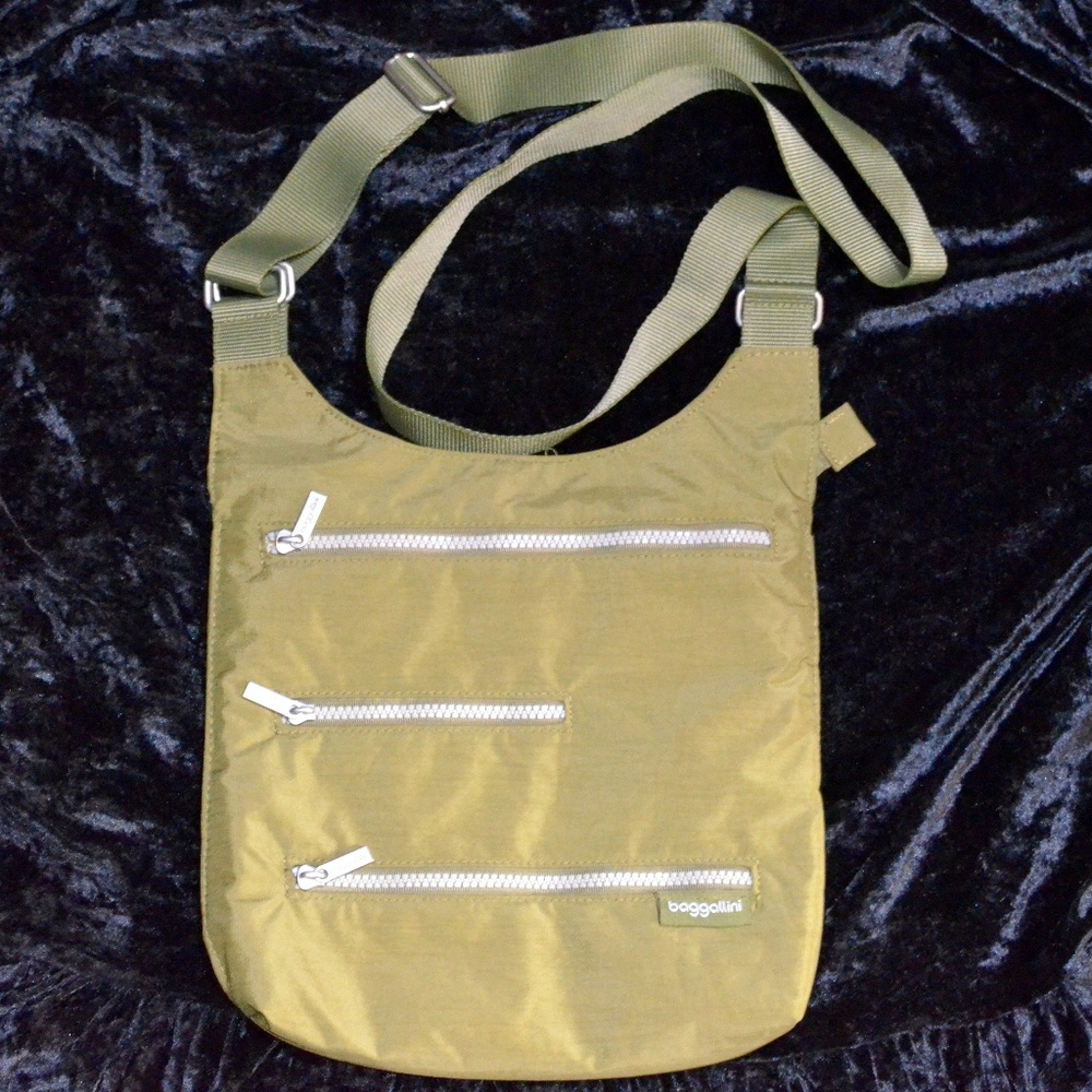 Green baggallini Crossbody Bag